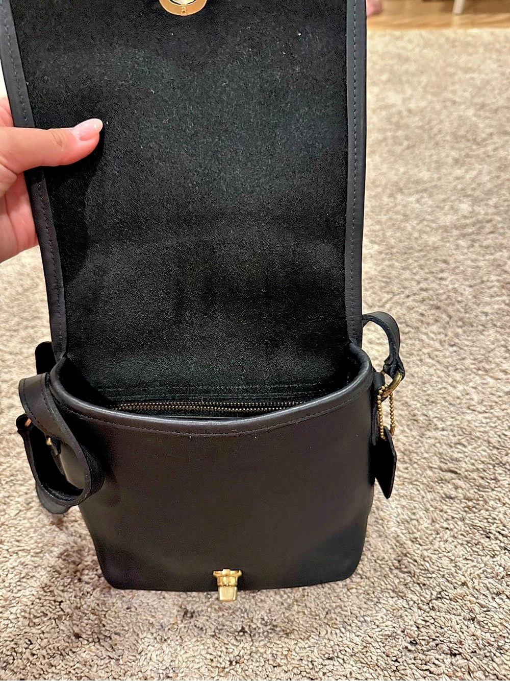 Coach Court Bag Black Leather Crossbody Bag - Picture 2 of 6